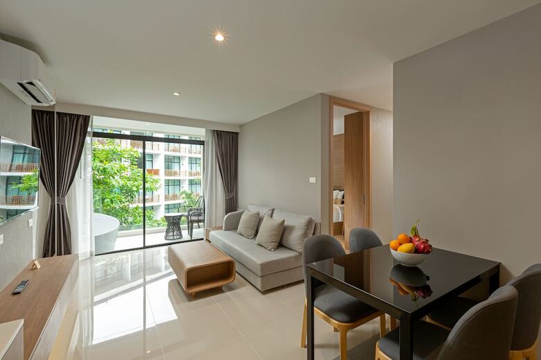 Hotel Wyndham Garden Naithon Phuket