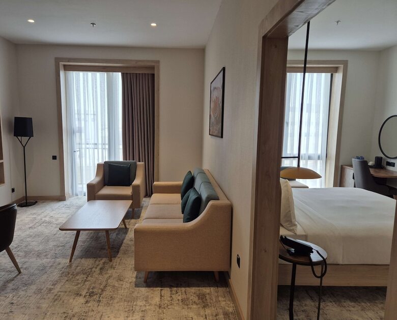 Hotel Hilton Garden Inn Termez Airitom