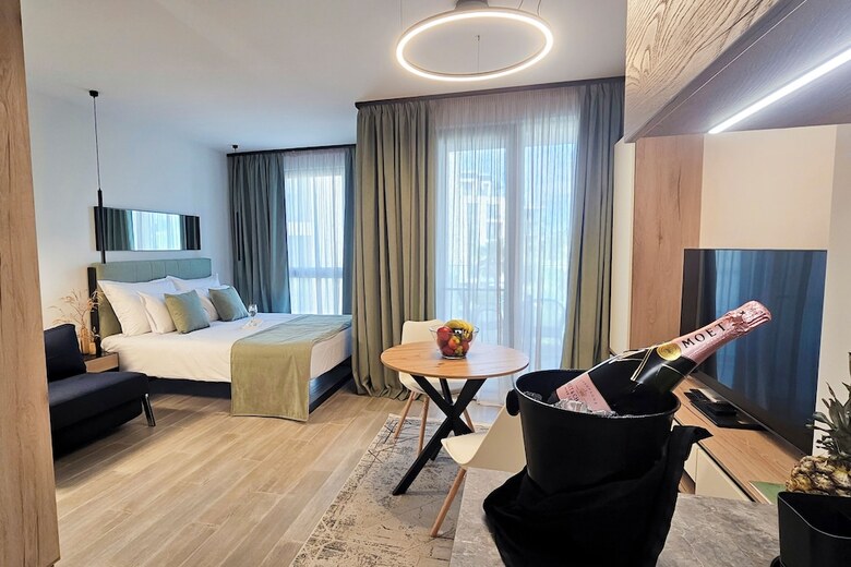 Aparthotel Azur Premium Resort