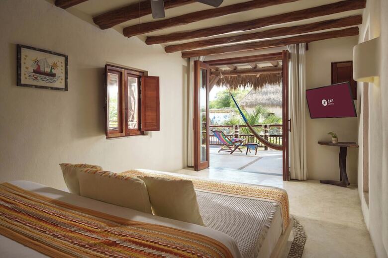 Hotel Exe El Pueblito