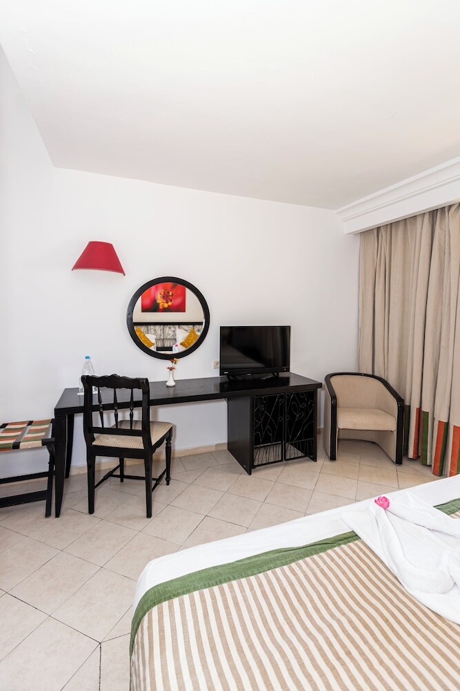 Hotel Le Petit Palais Djerba & Spa