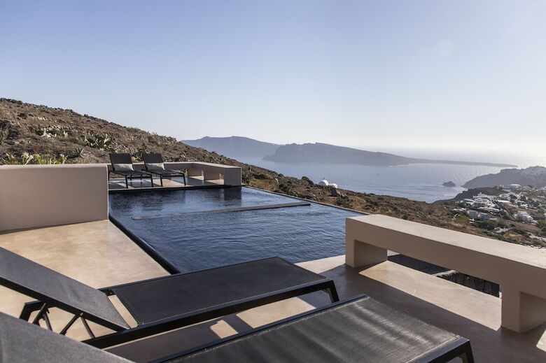 Hotel Nimbus Santorini