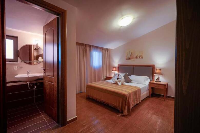Flamingos Hotel