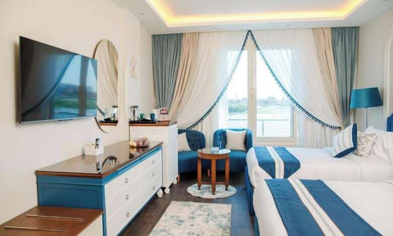 Nile Transport Hotel