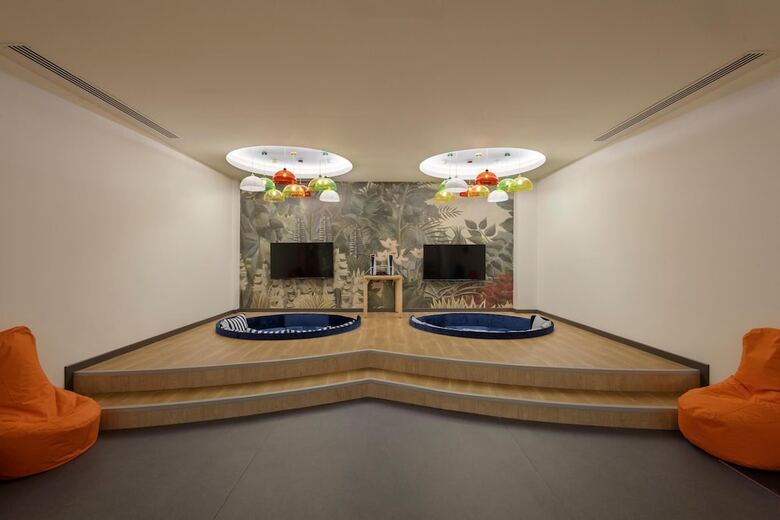 Arcanus Hotels Trendline Side