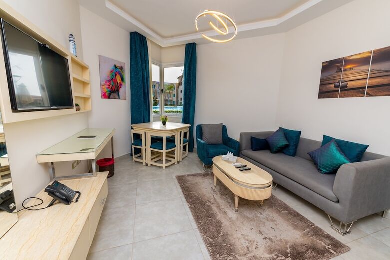 Aparthotel Marom Port Said Resort & Beach