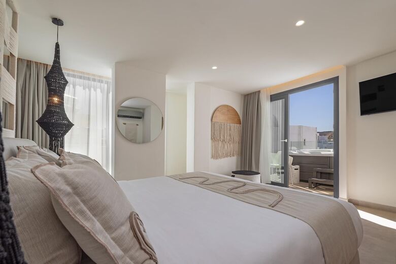 Cabana White Boutique Hotel
