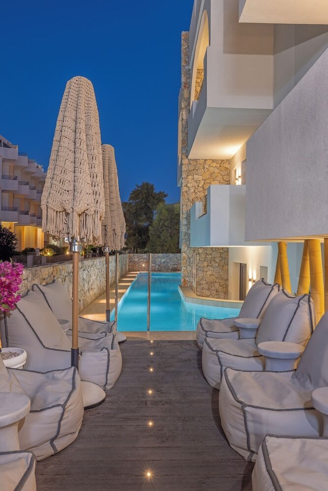 Cabana White Boutique Hotel