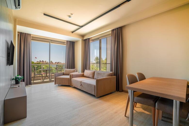 Prive Suite Side & Spa Hotel Adults Only 16 Plus