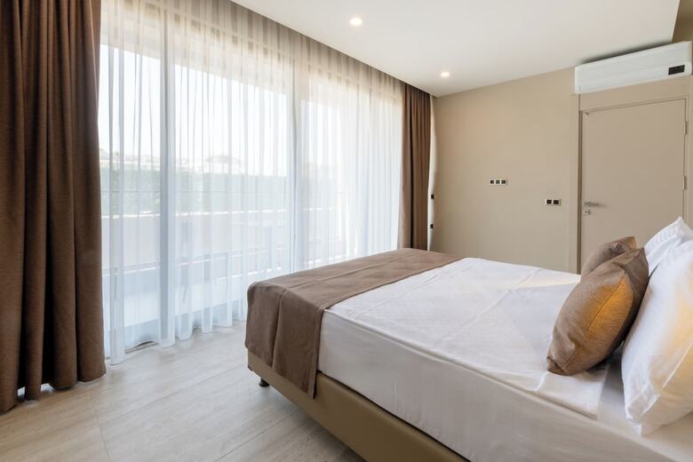 Prive Suite Side & Spa Hotel Adults Only 16 Plus