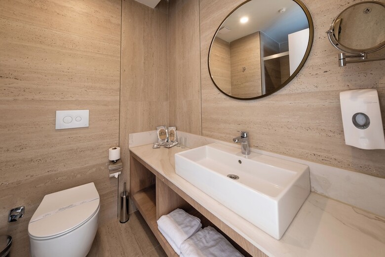 Prive Suite Side & Spa Hotel Adults Only 16 Plus