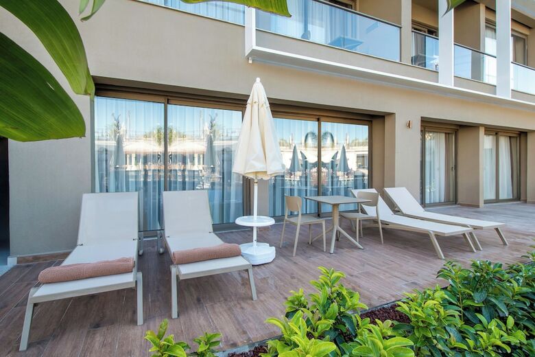 Prive Suite Side & Spa Hotel Adults Only 16 Plus