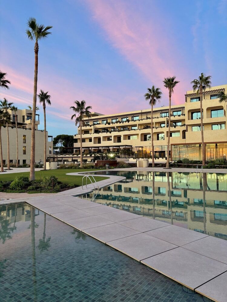 Punta Bermeja Premium Beach Hotel