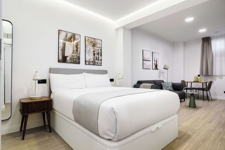 Aparthotel Limehome Madrid Calle De Matilde Diez