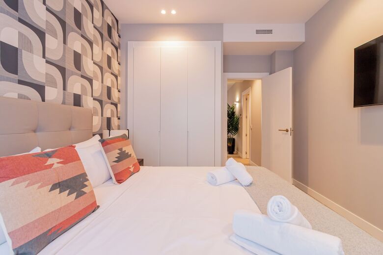 Hotel Home Art Apartments Bernab�u