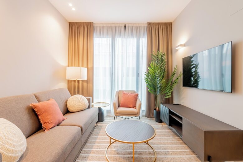 Hotel Home Art Apartments Bernab�u