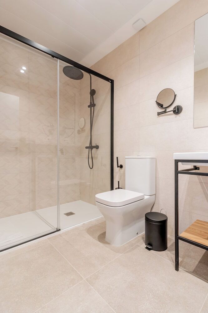 Hotel Home Art Apartments Bernab�u