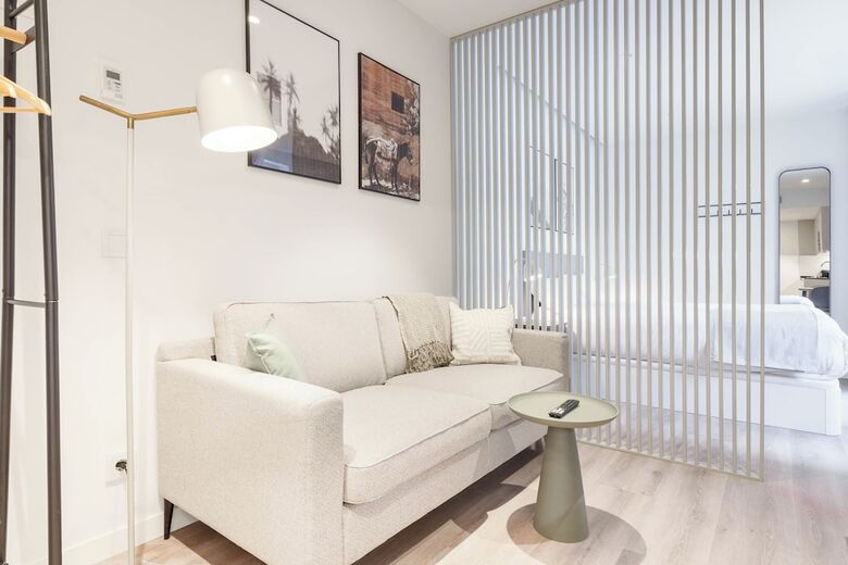 Aparthotel Limehome Madrid Calle Hurtado De Mendoza