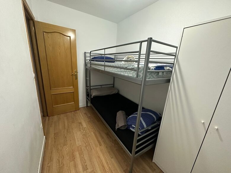Hostal Fast Single Rooms
