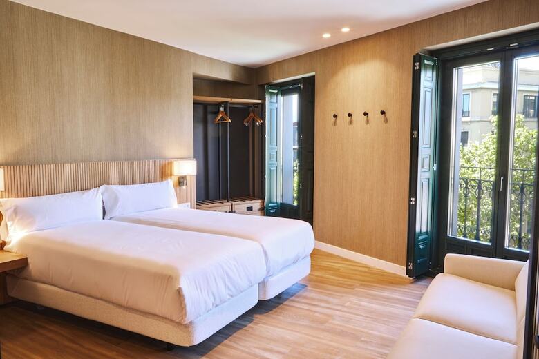 Hotel Latroupe Prado