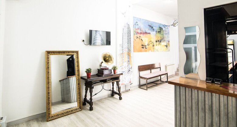 Hostal Way Hostel Madrid
