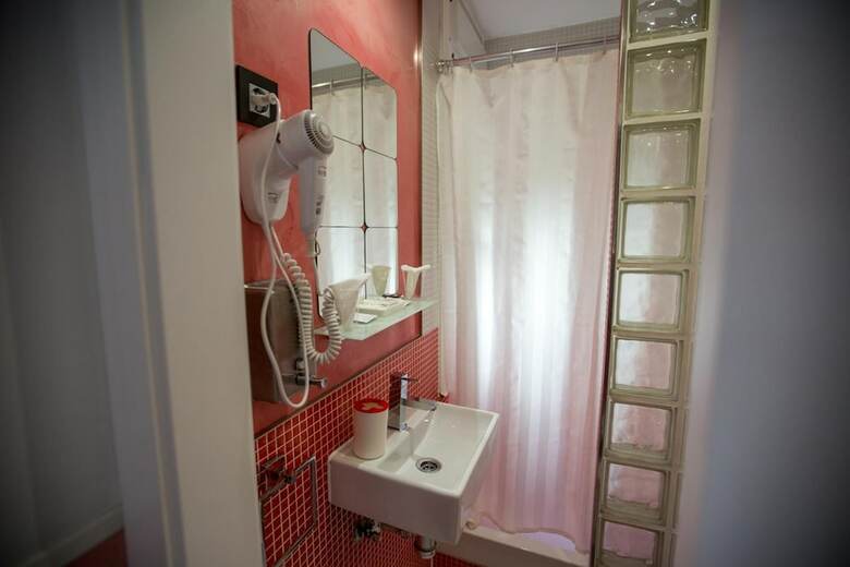 Hostal Madrid Inn