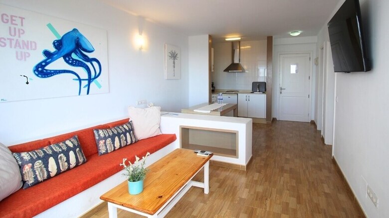 Hotel Neptuno Suites - Only Adults