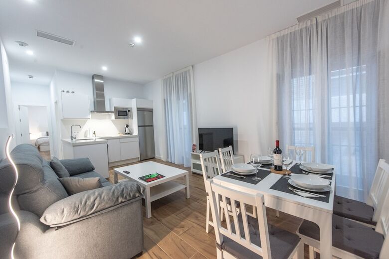 Aparthotel Apartamentos Santa Mar�a 15