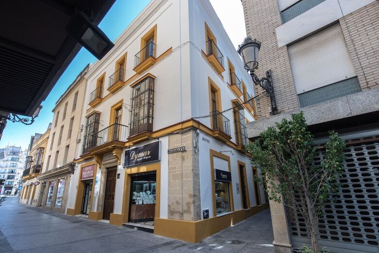Aparthotel Apartamentos Santa Mar�a 15