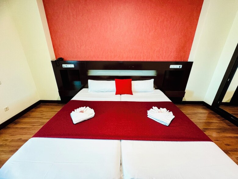 Hotel La Cantue�a