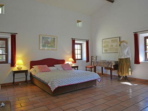 Holiday Home Vieux Mas Martial Bagard