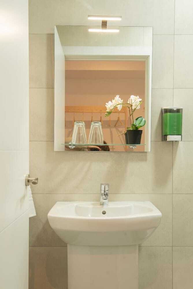 Pension Bilbao Rooms & Kitchen Zorroza