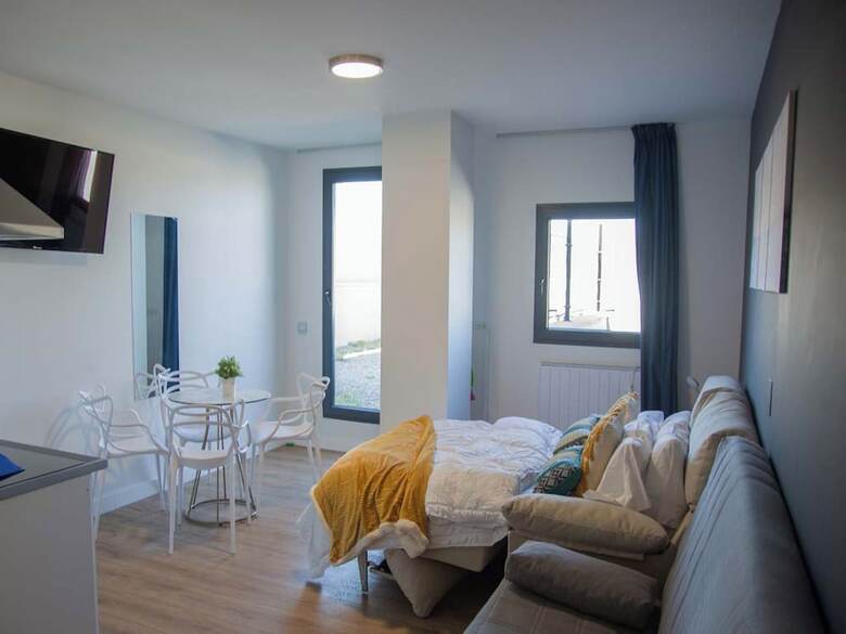 Aparthotel Apartamentos Santander Malia�o Suites 3000