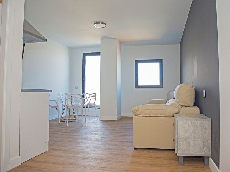 Aparthotel Apartamentos Santander Malia�o Suites 3000