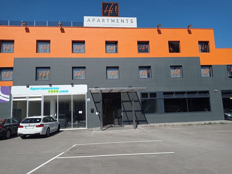 Aparthotel Apartamentos Santander Malia�o Suites 3000