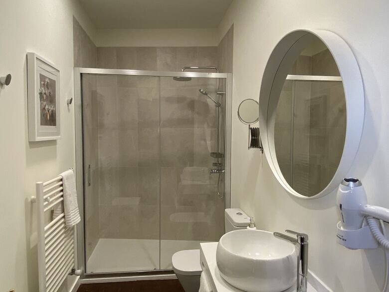 Hotel Nava Suites