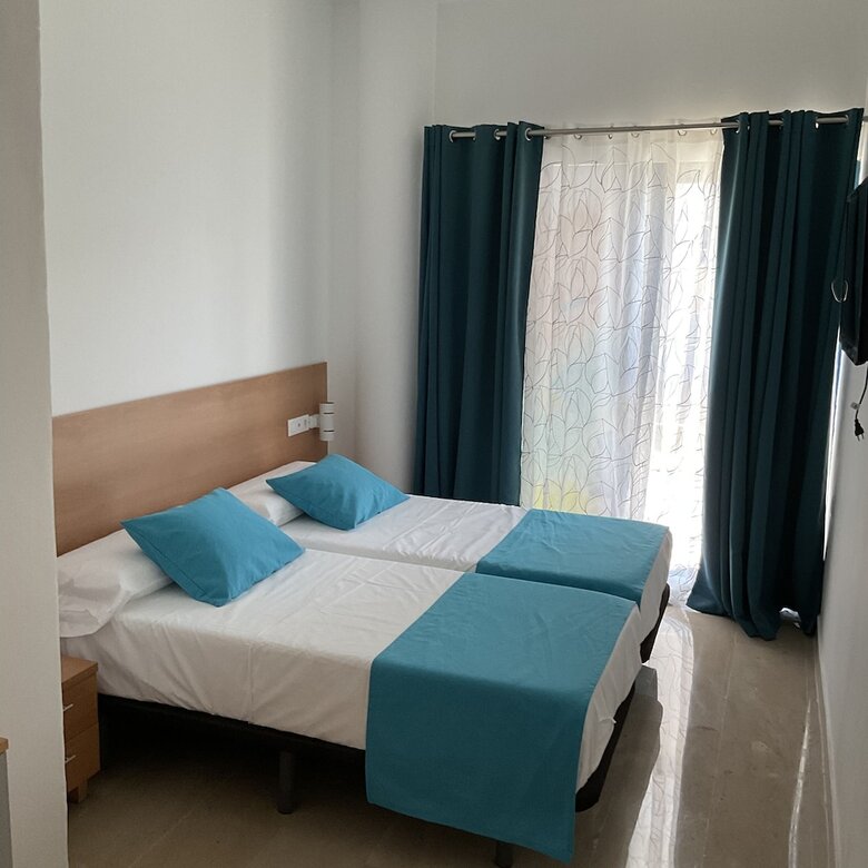 Bed & Breakfast Alojamiento Med The Blue Med.