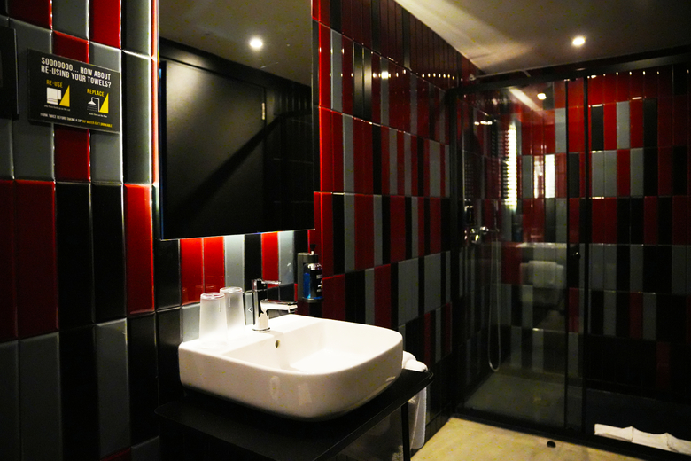 So City Hotel