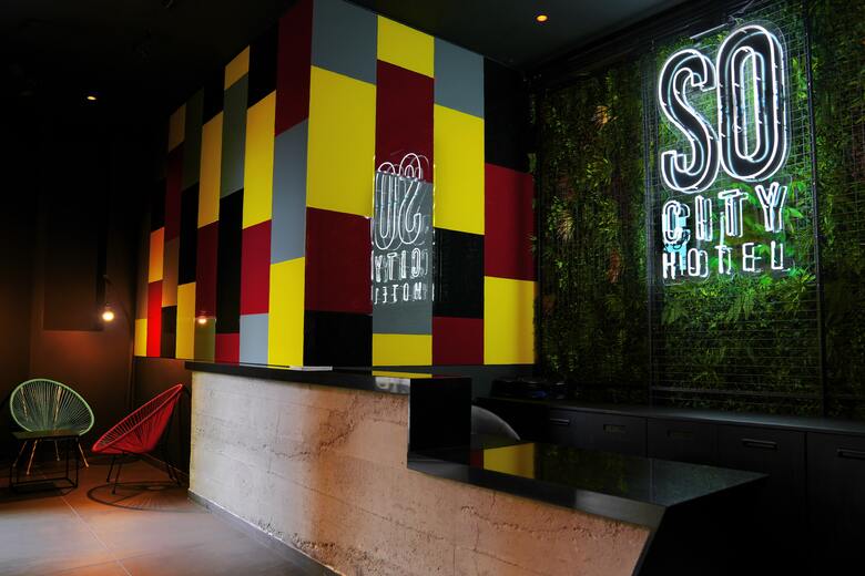 So City Hotel