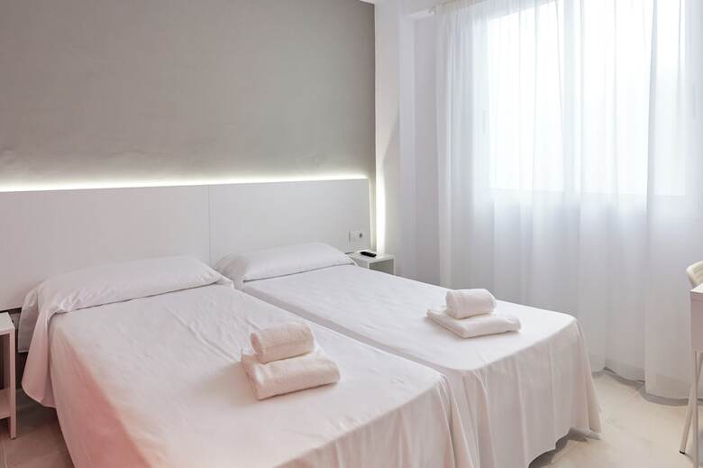Hotel Dl Port