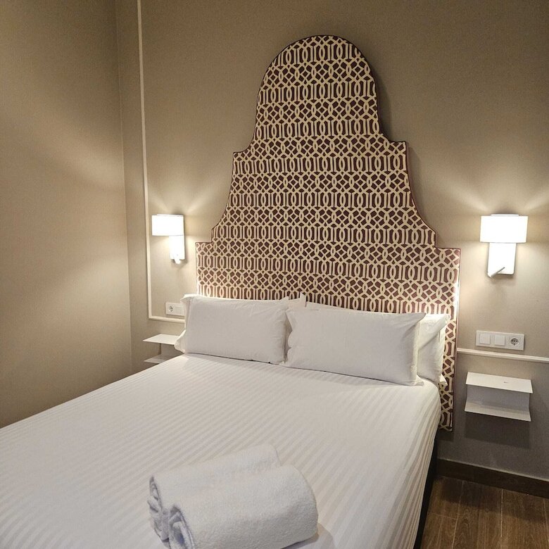 Hotel Puerta De La Ribera Centro