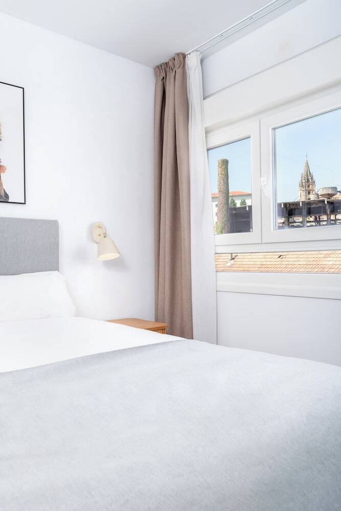 Aparthotel Limehome Oviedo Calle Postigo Bajo