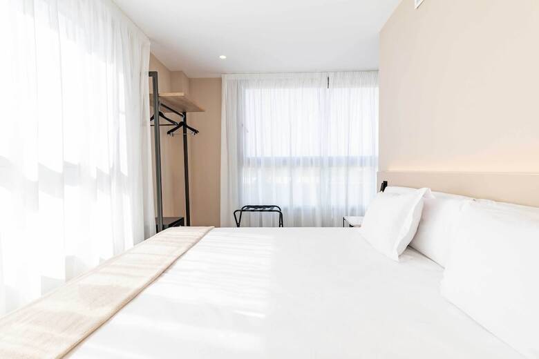 Hq Arena Hotel
