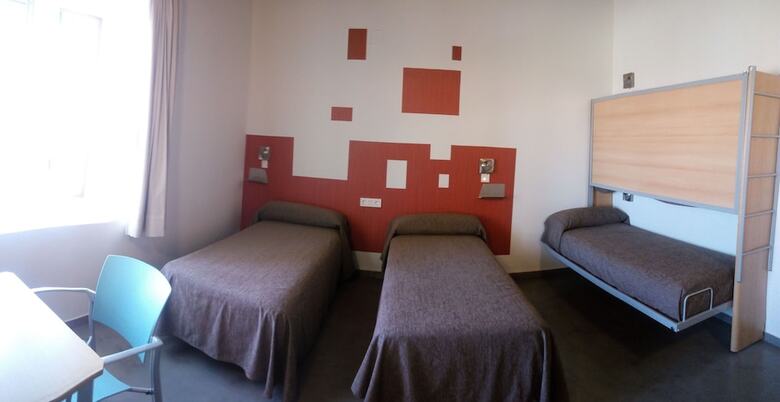 Hostal Albergue Inturjoven Cazorla - Hostel