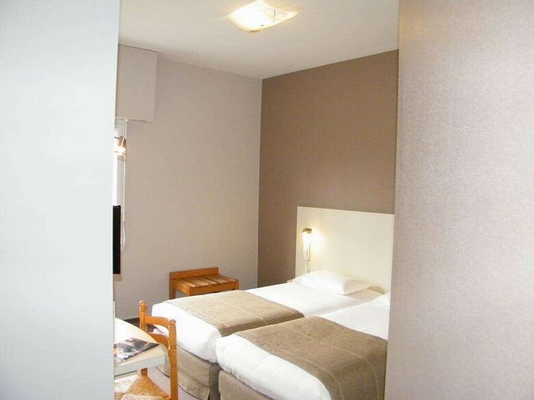 Brit Hotel Armor