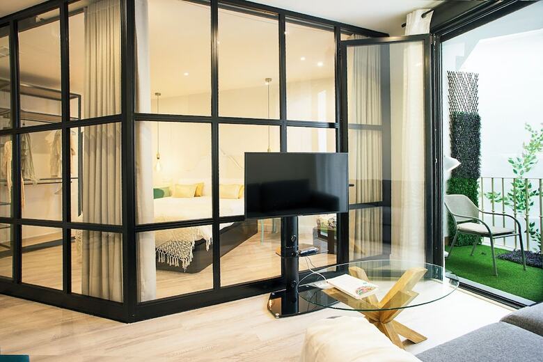 Aparthotel Graffiti Suites M�laga
