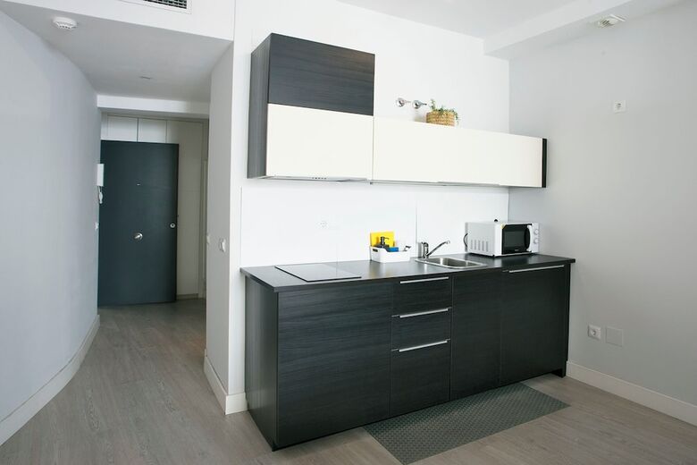 Aparthotel Graffiti Suites M�laga