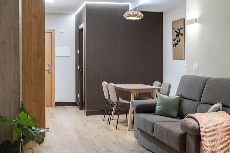 Aparthotel Limehome Bilbao Tristan De Leguizamon