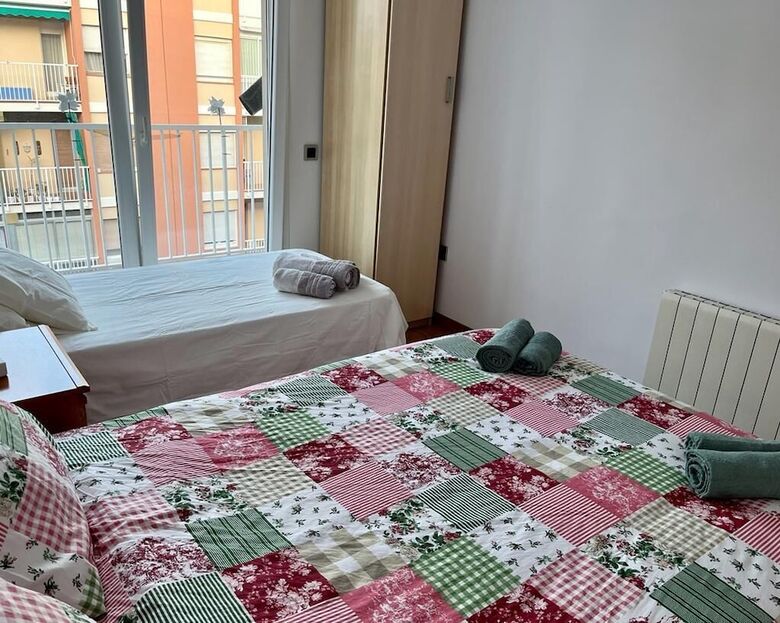 Amplio Apartamento Cerca Fira Y Centro