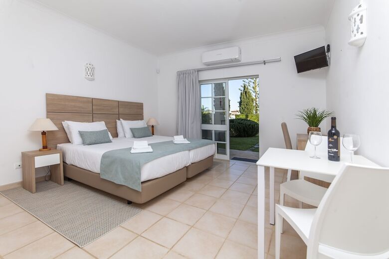 Aparthotel Atalaia Sol